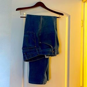 Sz 35 x 32 Wrangler Jeans